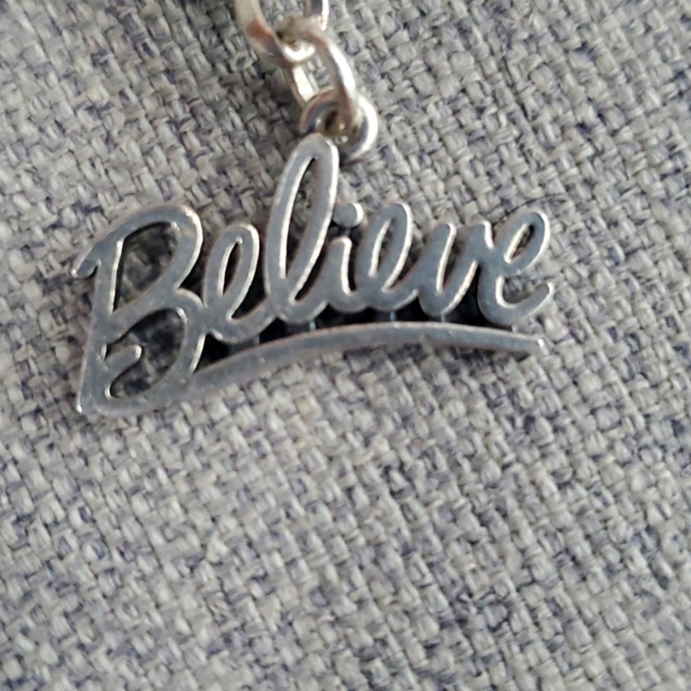 James avery Believe charm